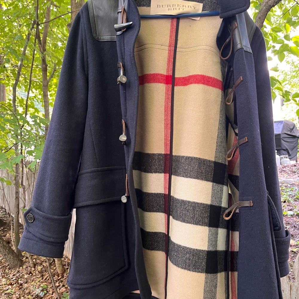 Elegant woolen navy blue Burberry Winter coat